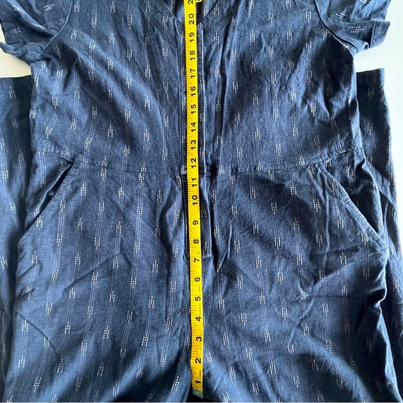 Bridge & Burn Milo Jumpsuit, size Medium, Navy Dobby Stripe, EUC - Picture 7 of 9